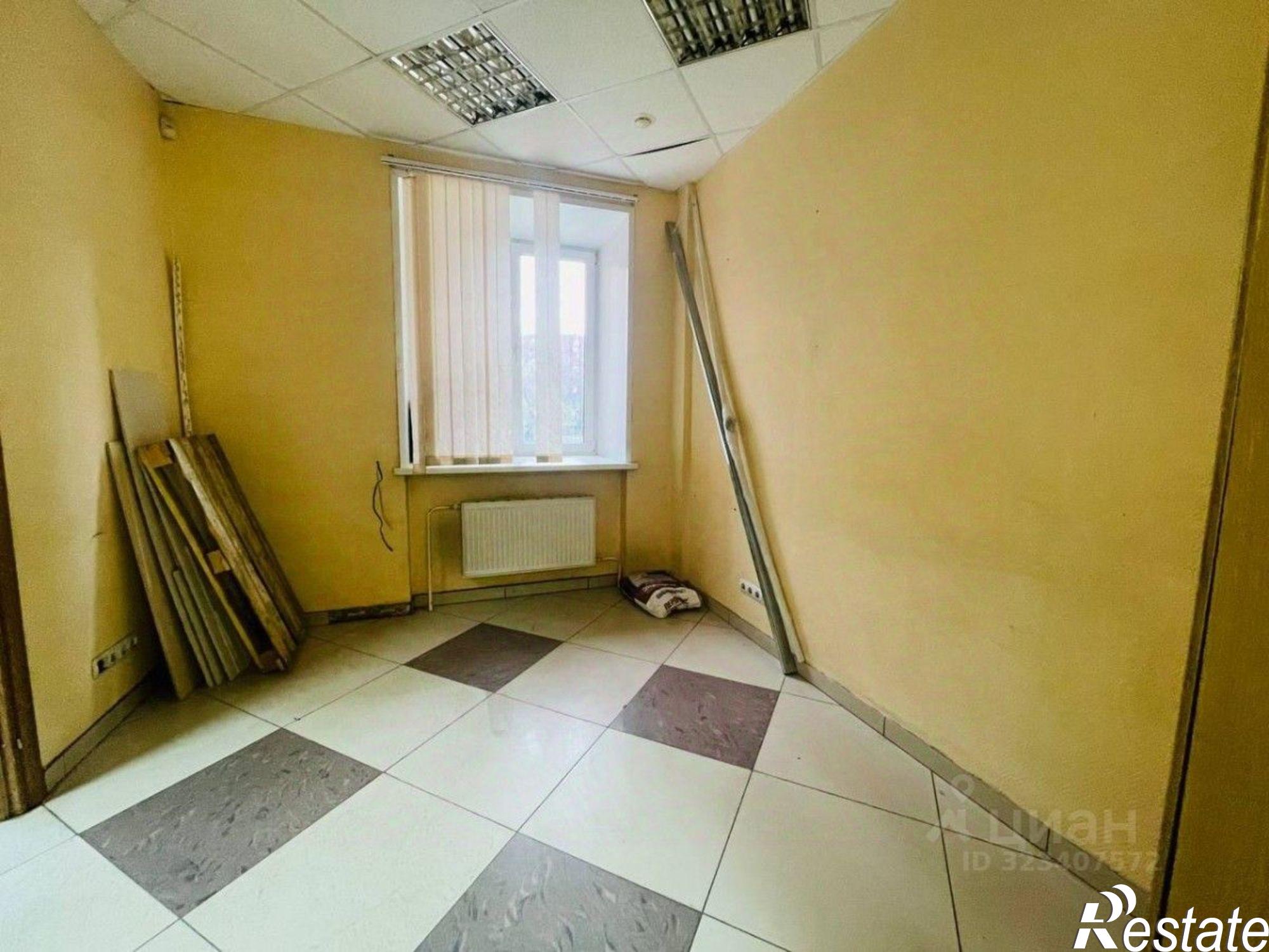 Сдать торговое помещение за 115 600 рублей на улица Карла Либкнехта, 60