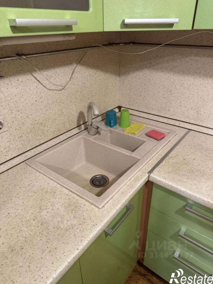 3-комн квартира Камбарская улица, 29,  д. 29