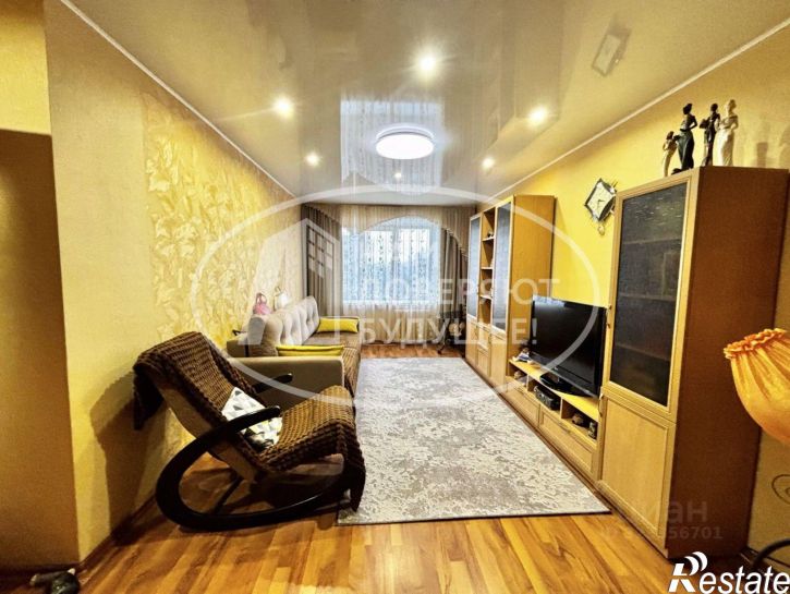 3-комн квартира ул Пряженникова, 25,  д. 25