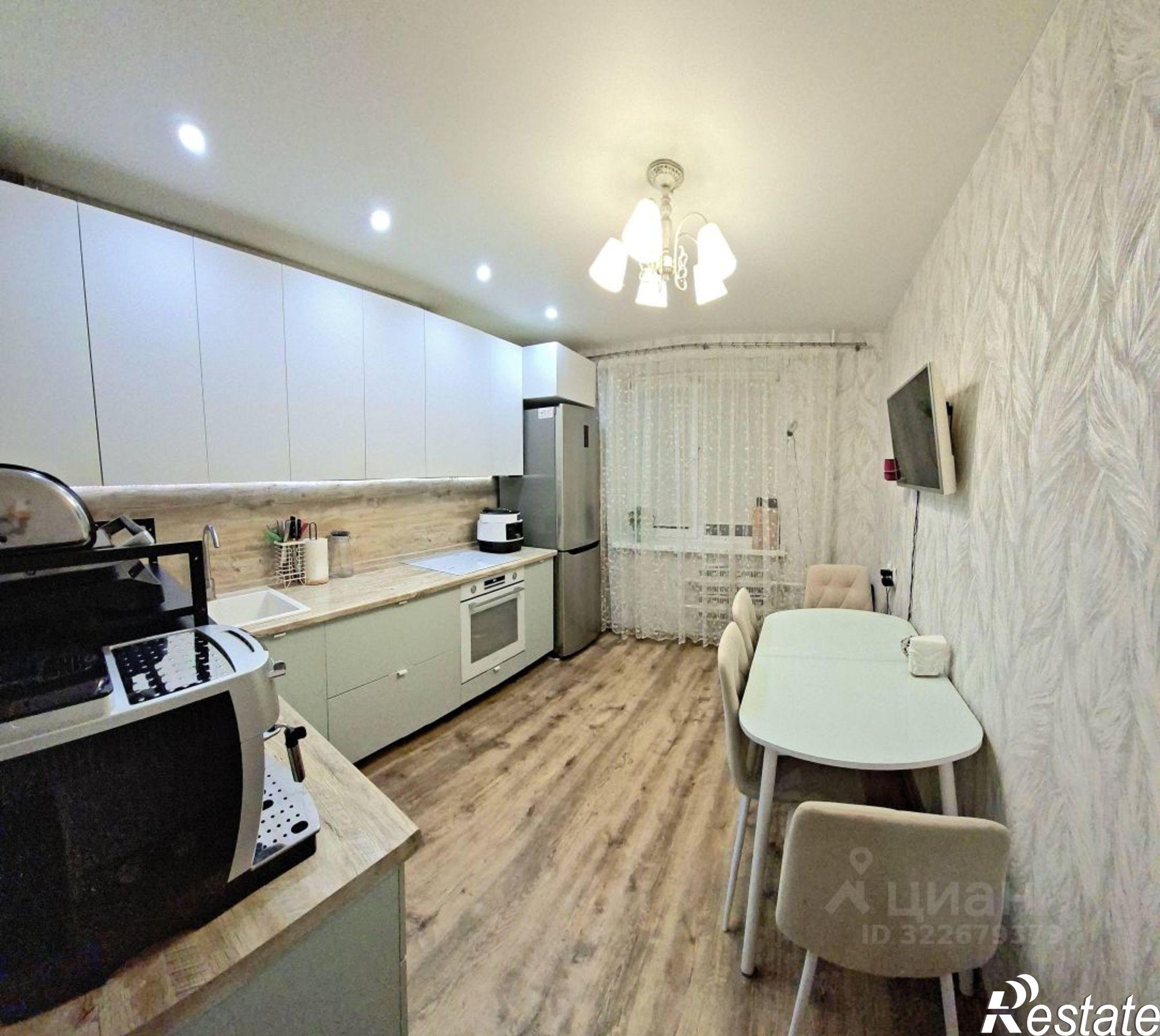 Купить квартиру за 5 800 000 рублей на Воткинск, улица 1 Мая, 15