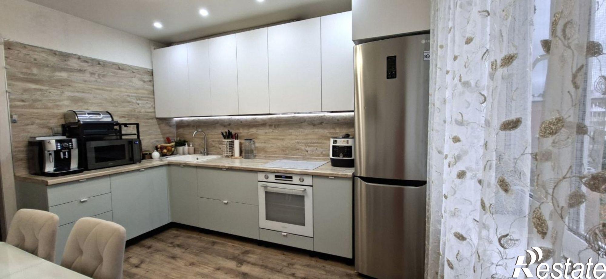 Купить квартиру за 5 800 000 рублей на Воткинск, улица 1 Мая, 15