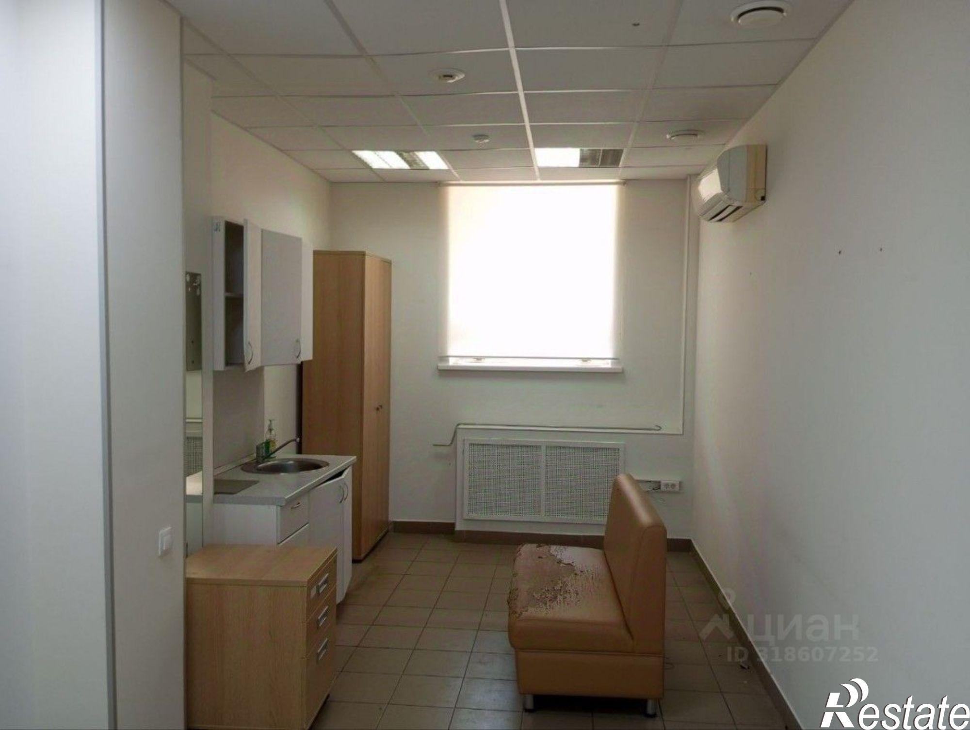 Сдать офис, помещение под офис за 100 000 рублей на улица Баранова, 79