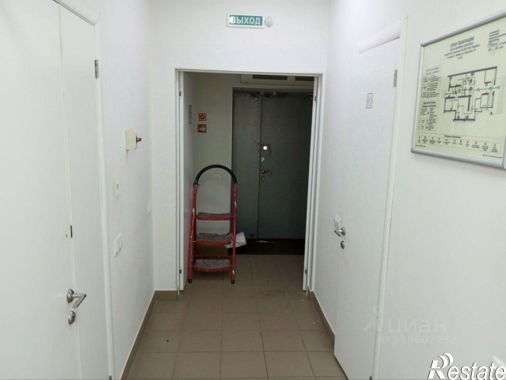 Сдать офис, помещение под офис за 100 000 рублей на улица Баранова, 79