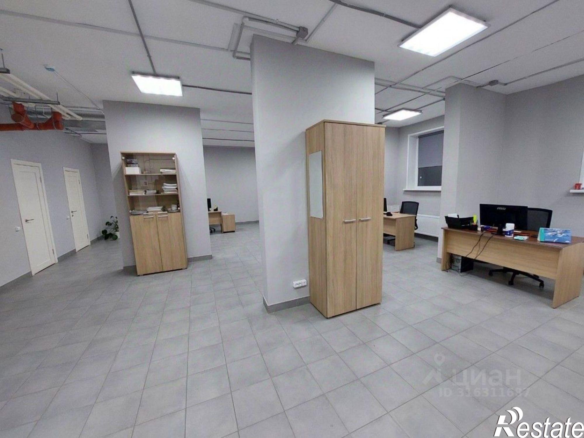 Сдать офис, помещение под офис за 69 861 рублей на Камбарская улица, 5