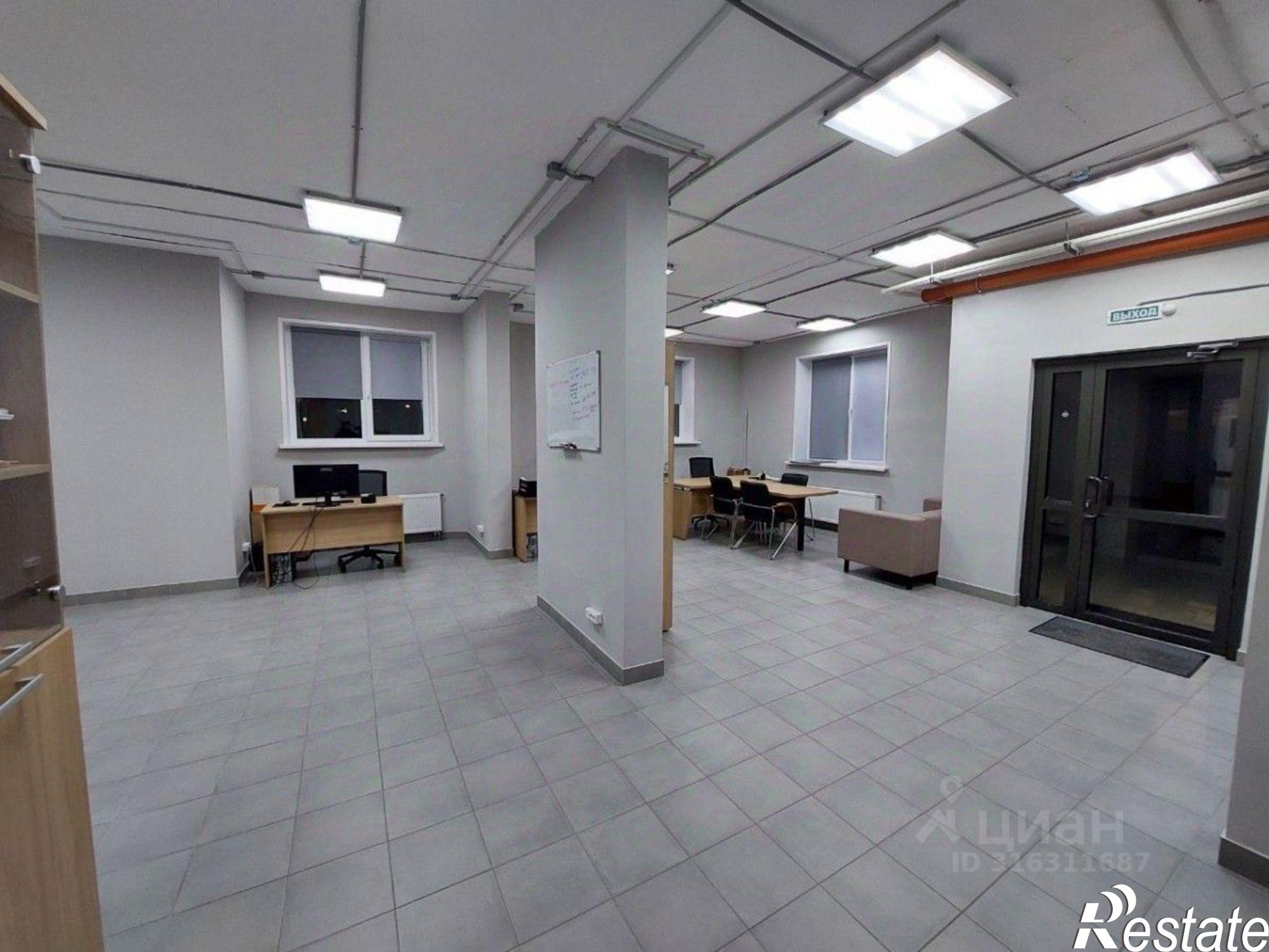 Сдать офис, помещение под офис за 69 861 рублей на Камбарская улица, 5