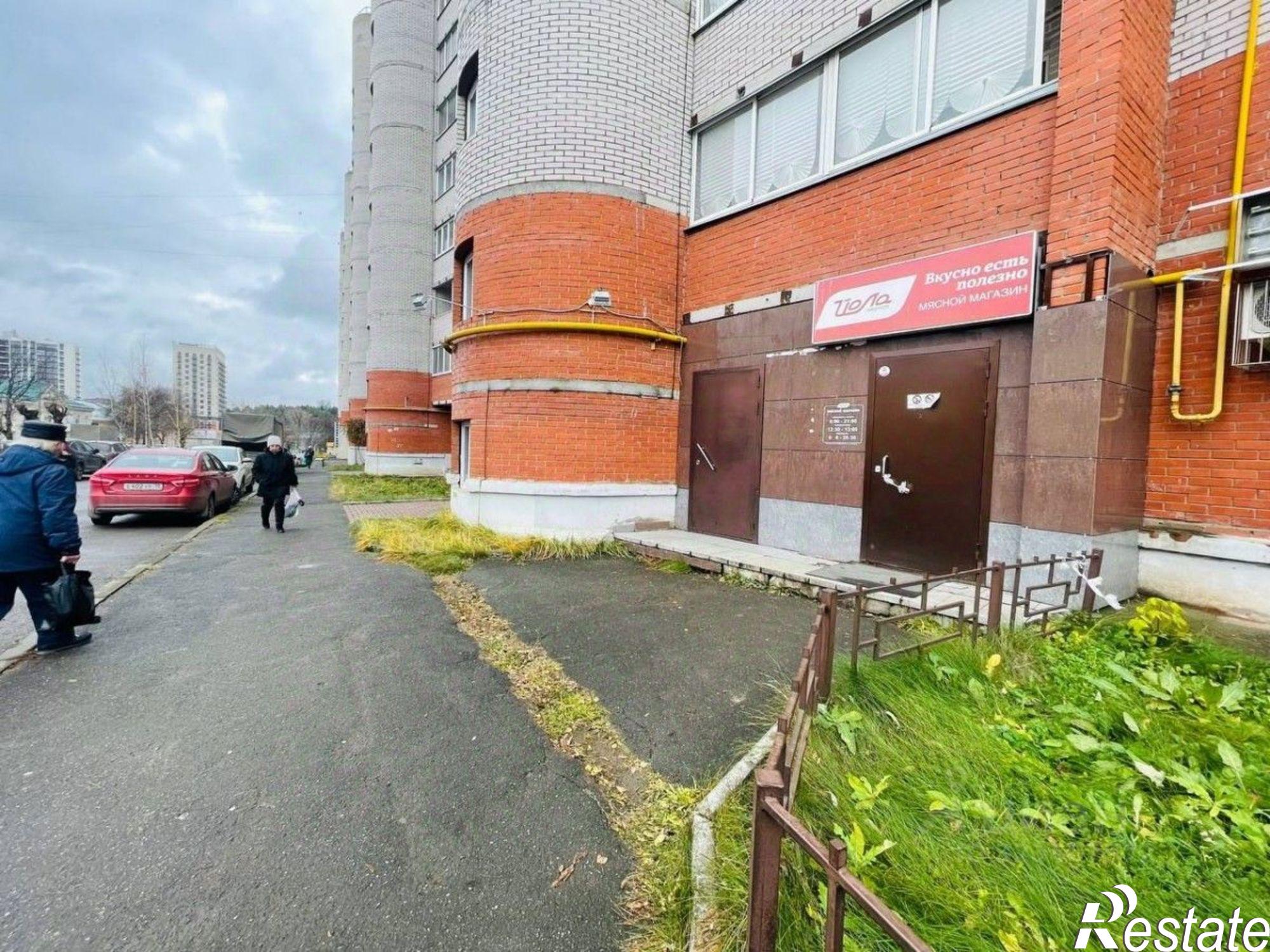 Сдать торговое помещение за 115 600 рублей на улица Карла Либкнехта, 60