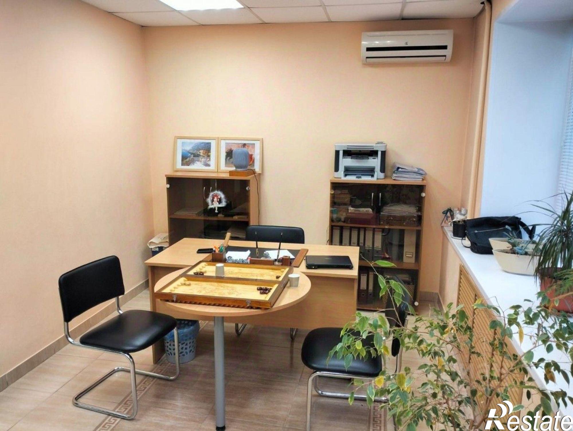 Купить офис, помещение под офис за 6 760 040 рублей на улица Ломоносова, 2