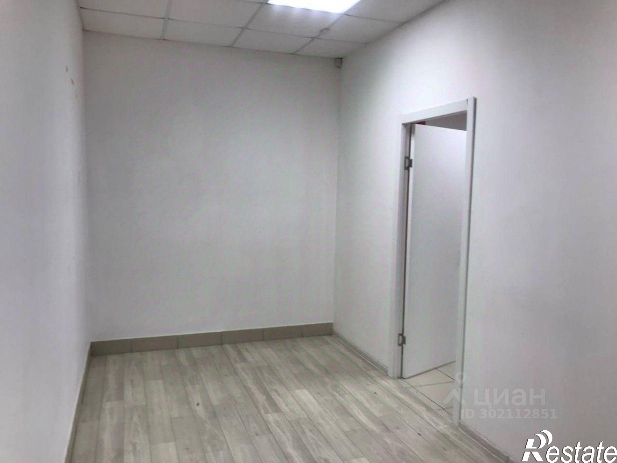 Купить офис, помещение под офис за 22 000 200 рублей на Школьная улица, 9