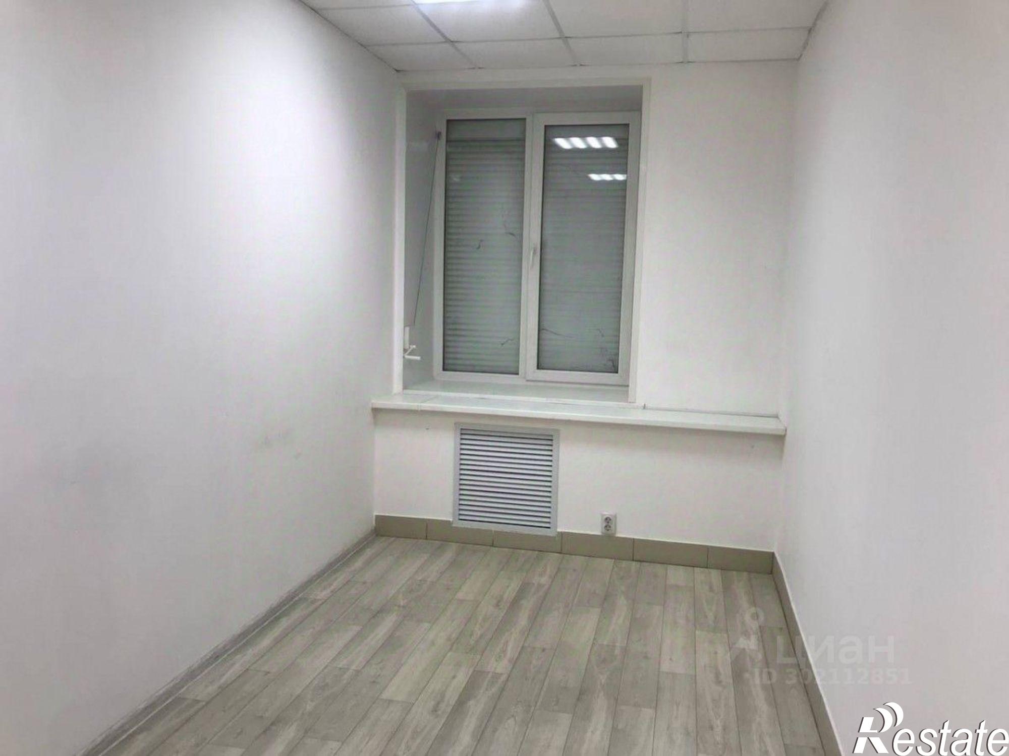 Купить офис, помещение под офис за 22 000 200 рублей на Школьная улица, 9