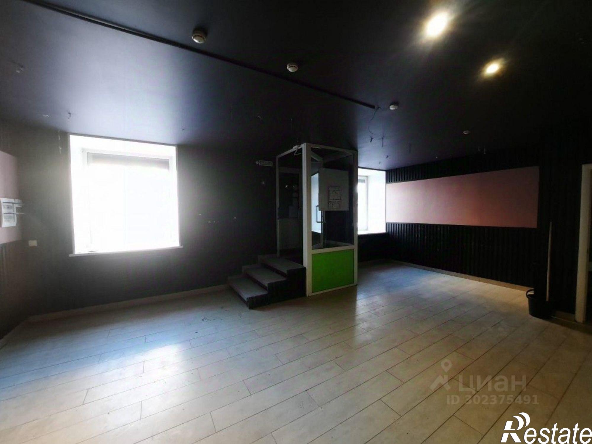 Купить помещение свободного назначения за 15 097 400 рублей на Советская улица