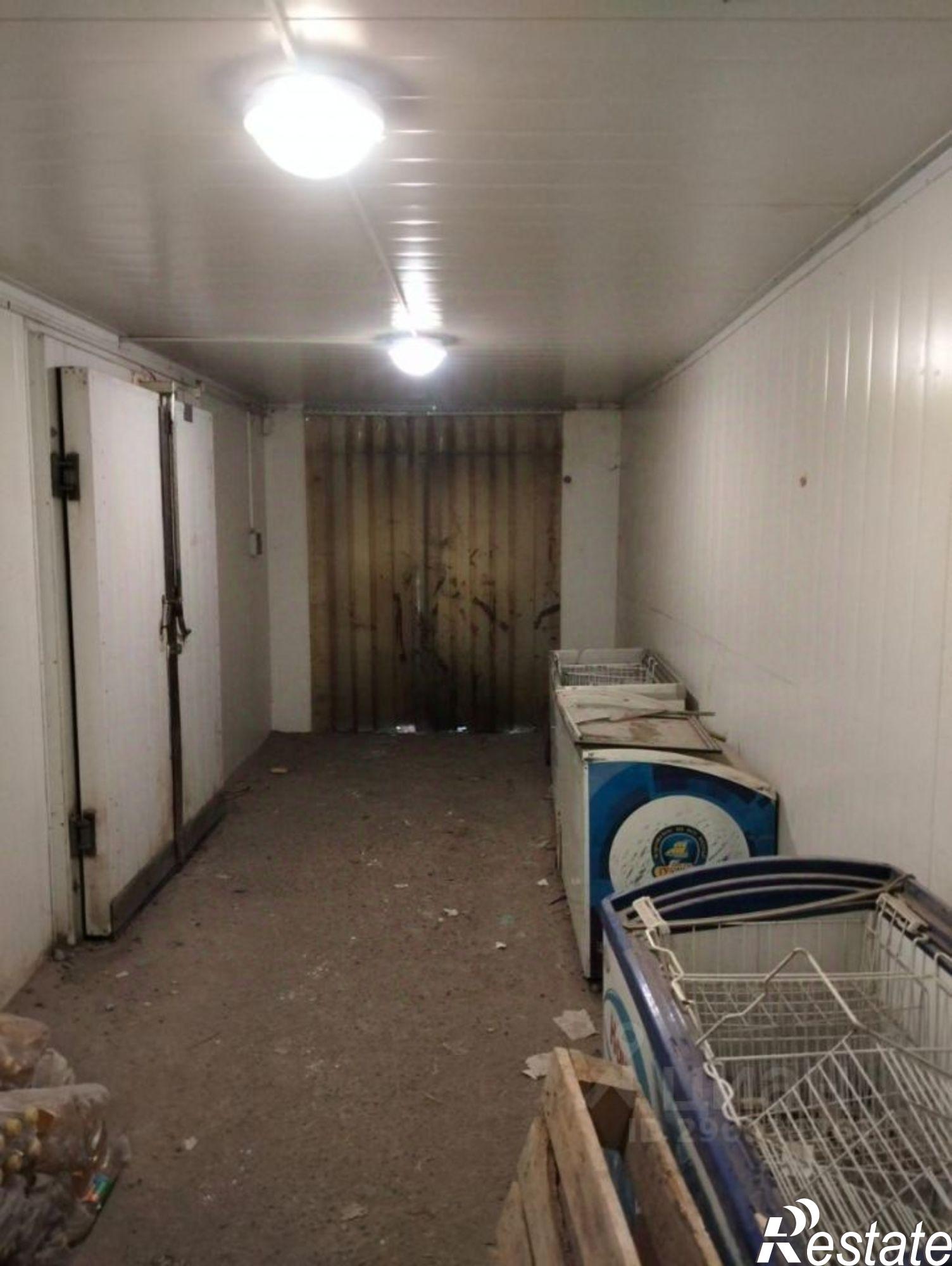 Купить складское помещение за 22 000 100 рублей на Зимняя улица, 2