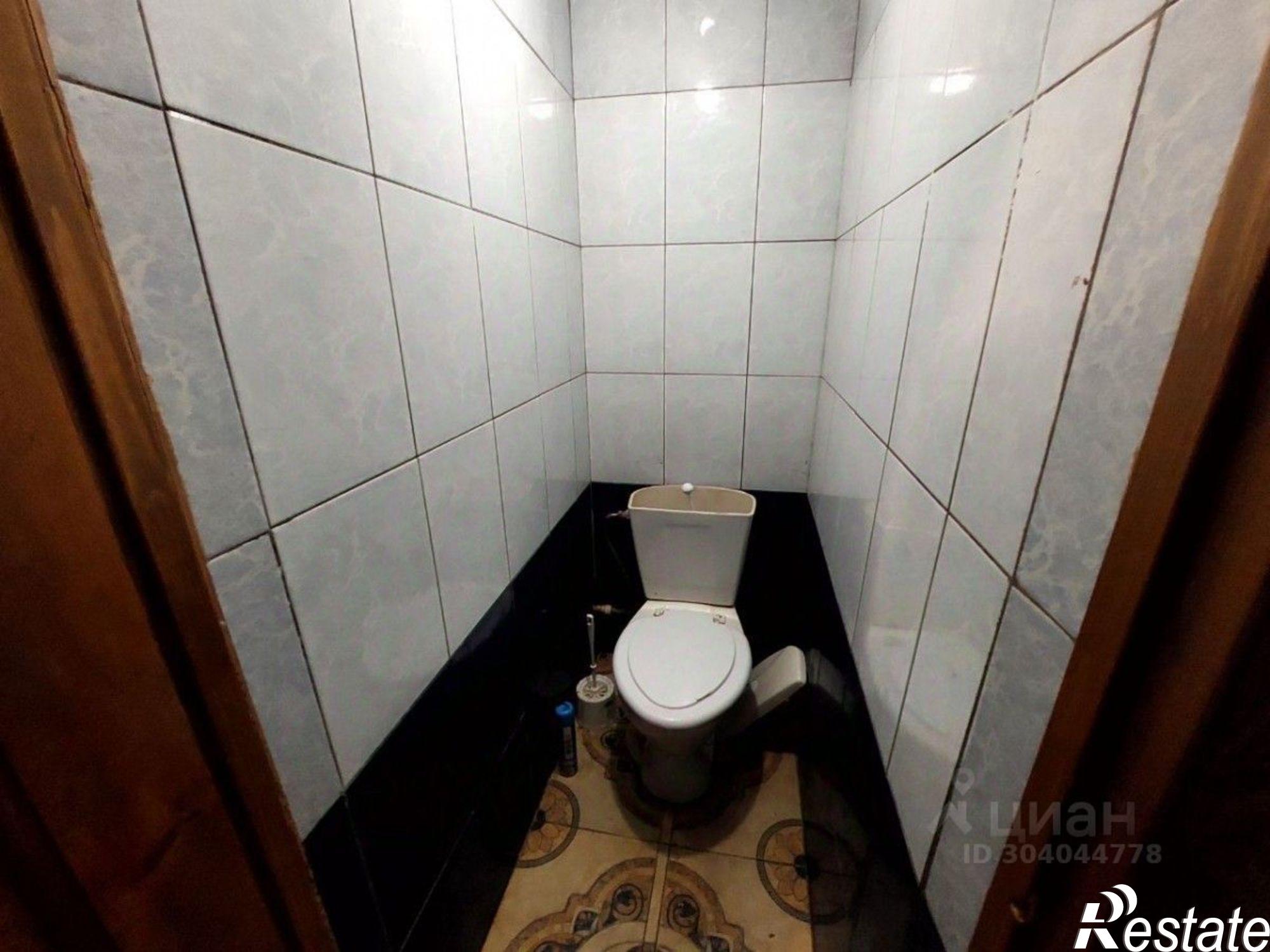 Купить ОСЗ, отдельно стоящее здание за 8 000 100 рублей на улица Геологов, 3