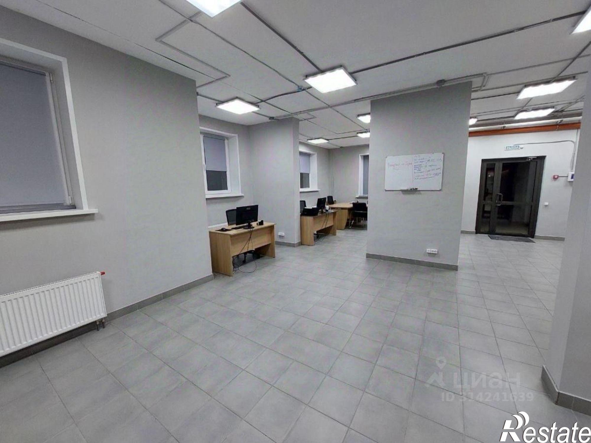 Купить офис, помещение под офис за 11 880 000 рублей на ул Камбарская, 5