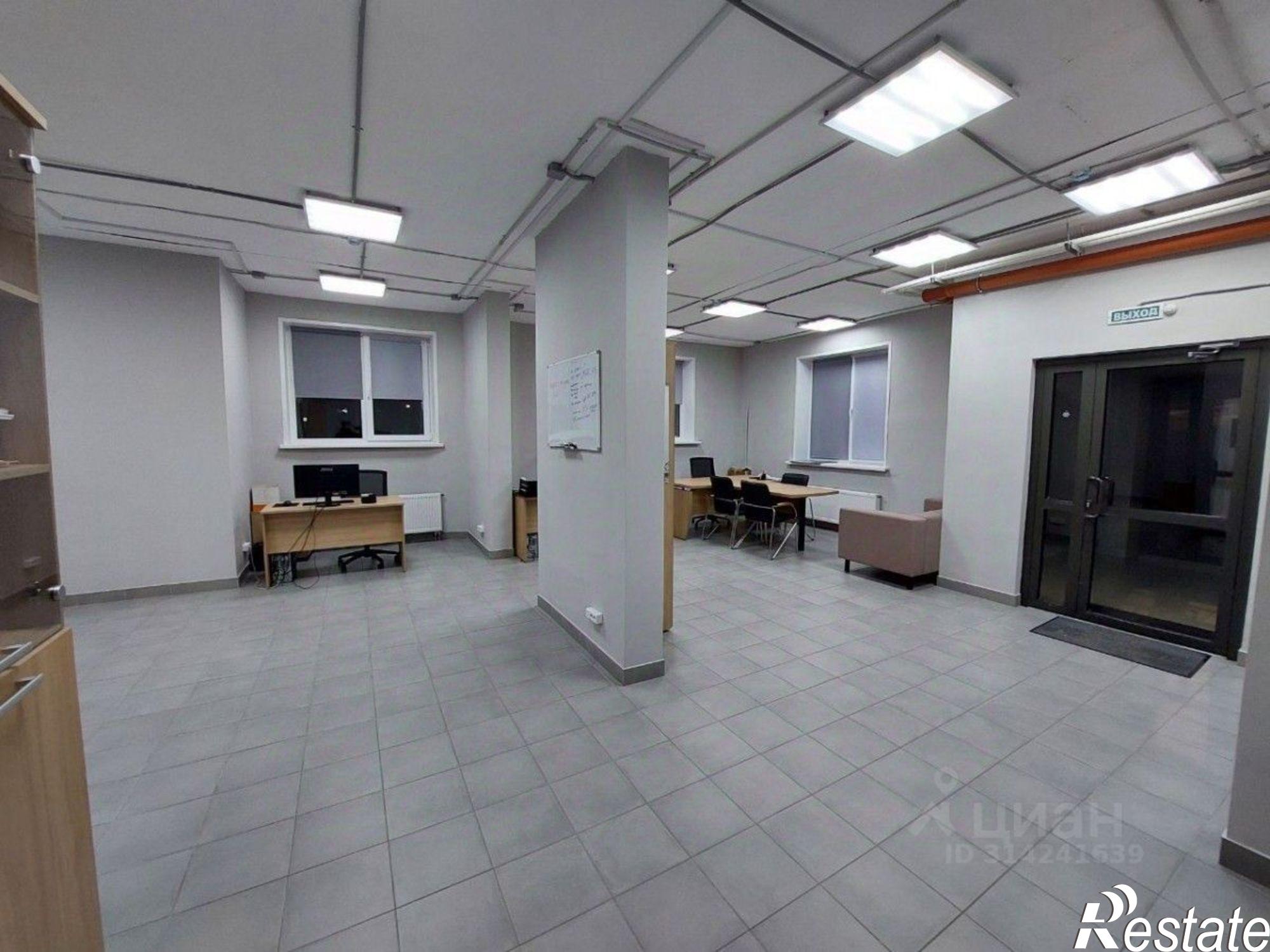 Купить офис, помещение под офис за 11 880 000 рублей на ул Камбарская, 5