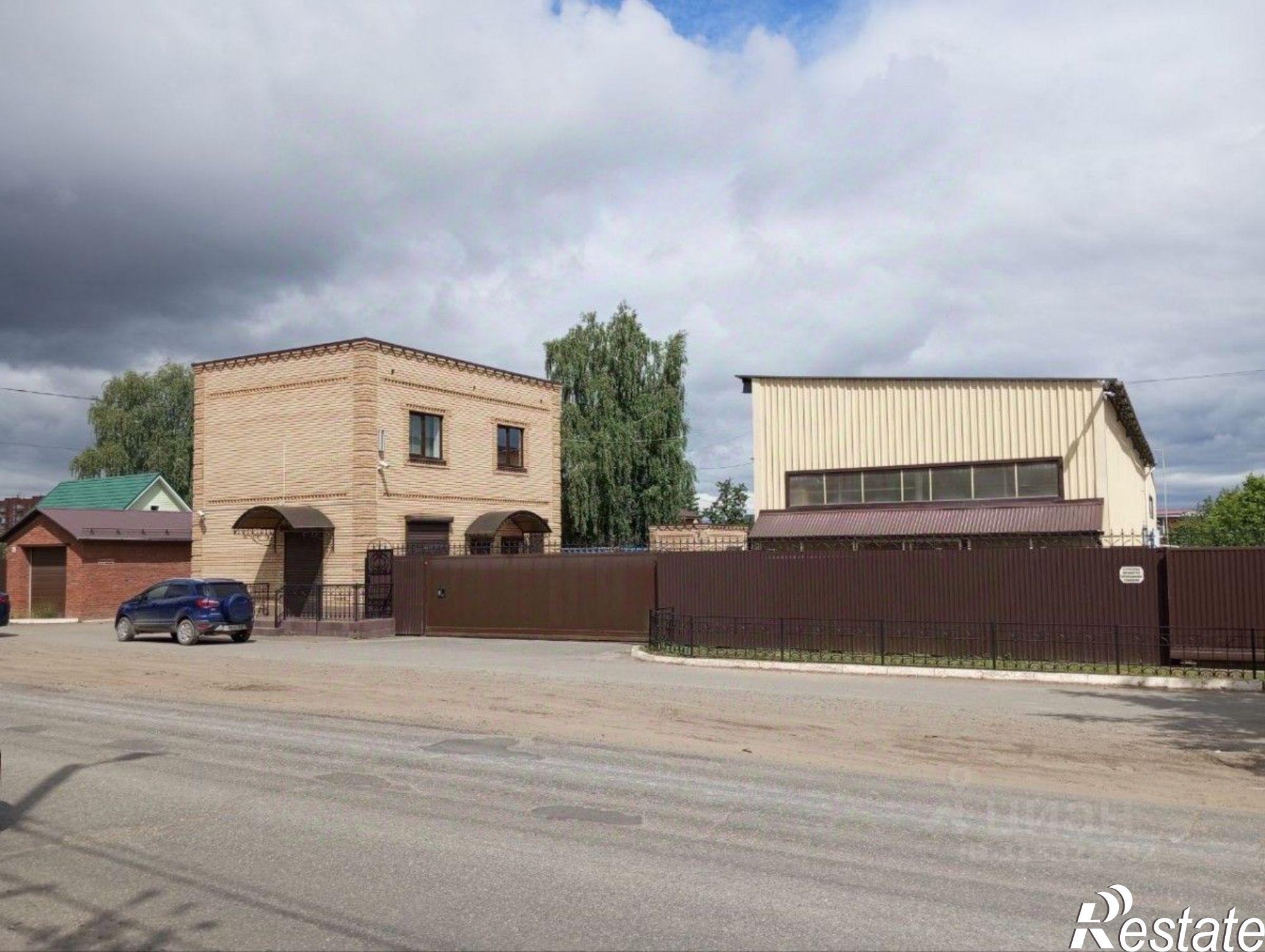 Купить складское помещение за 47 800 800 рублей на ул Областная, 42