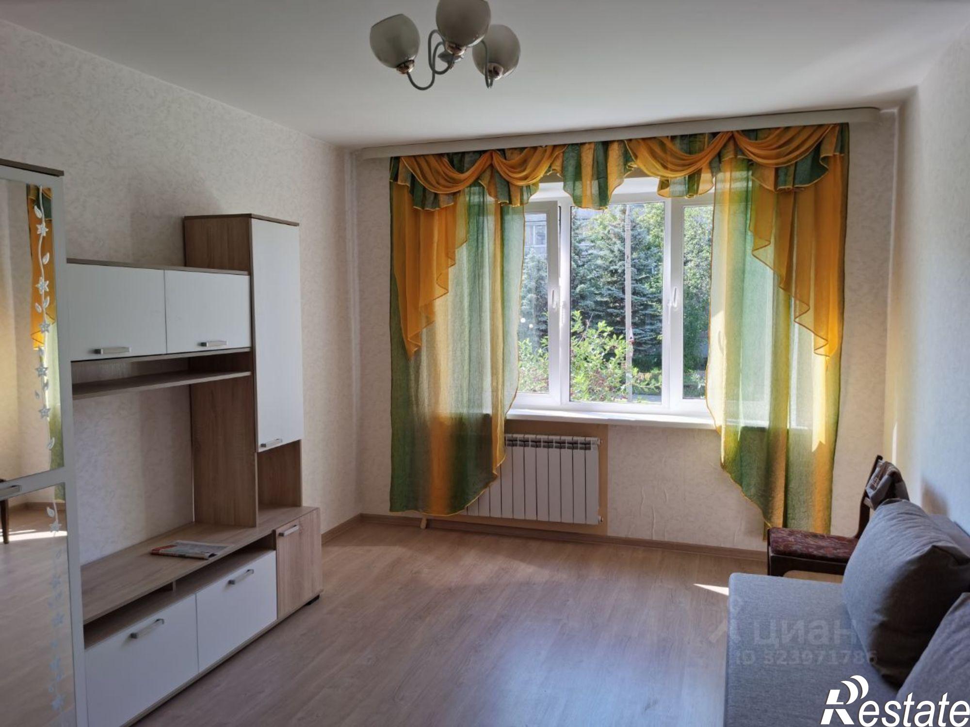 Сдать квартиру за 27 000 рублей на улица Холмогорова, 27