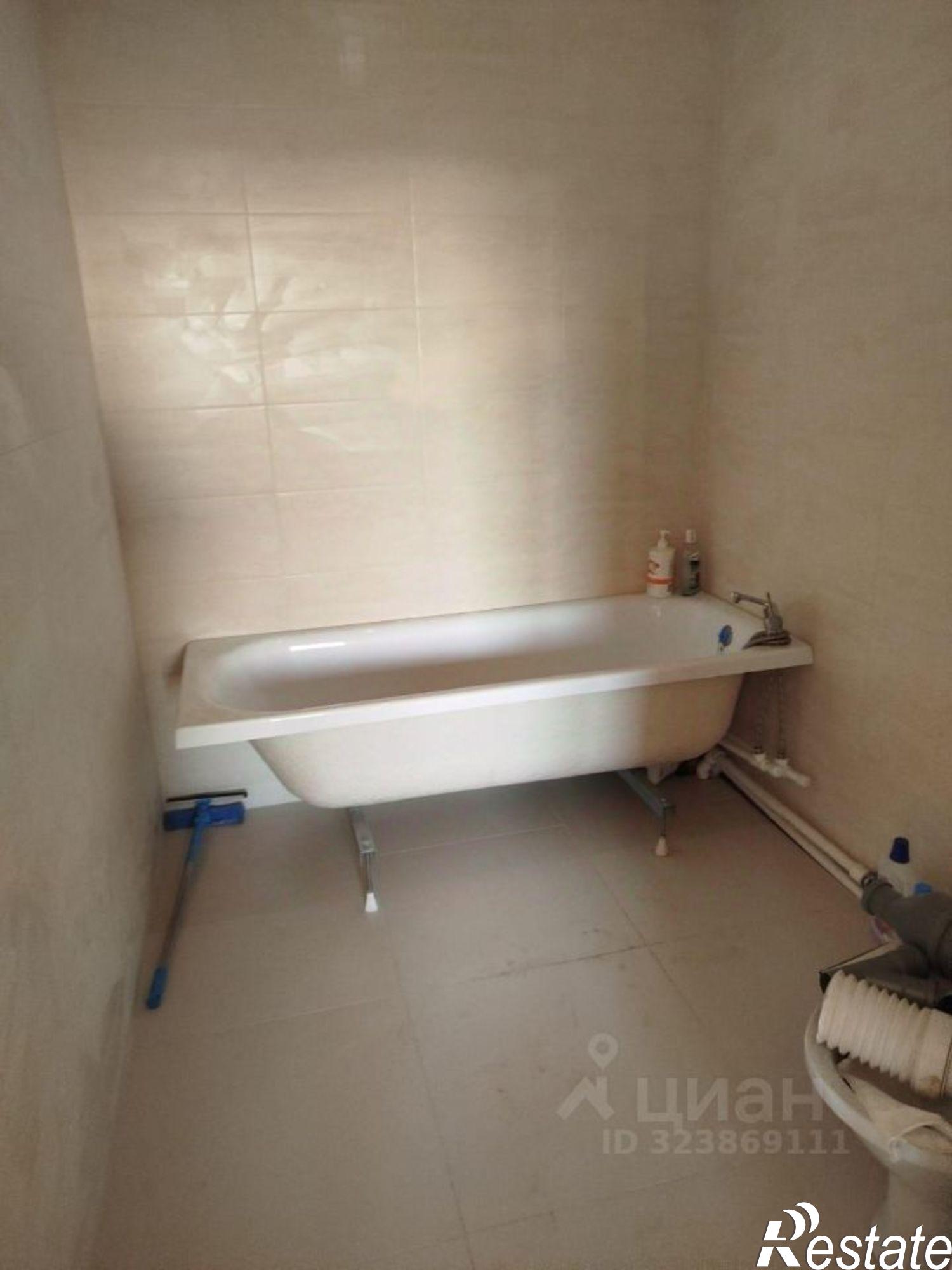 Купить дачу, дом, коттедж за 10 000 000 рублей на улица 8 Марта, 36