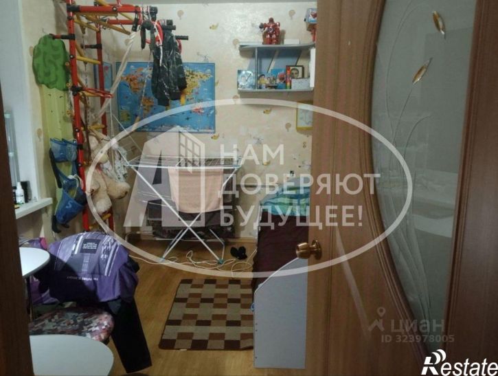 4-комн квартира улица Революции, 16,  д. 16