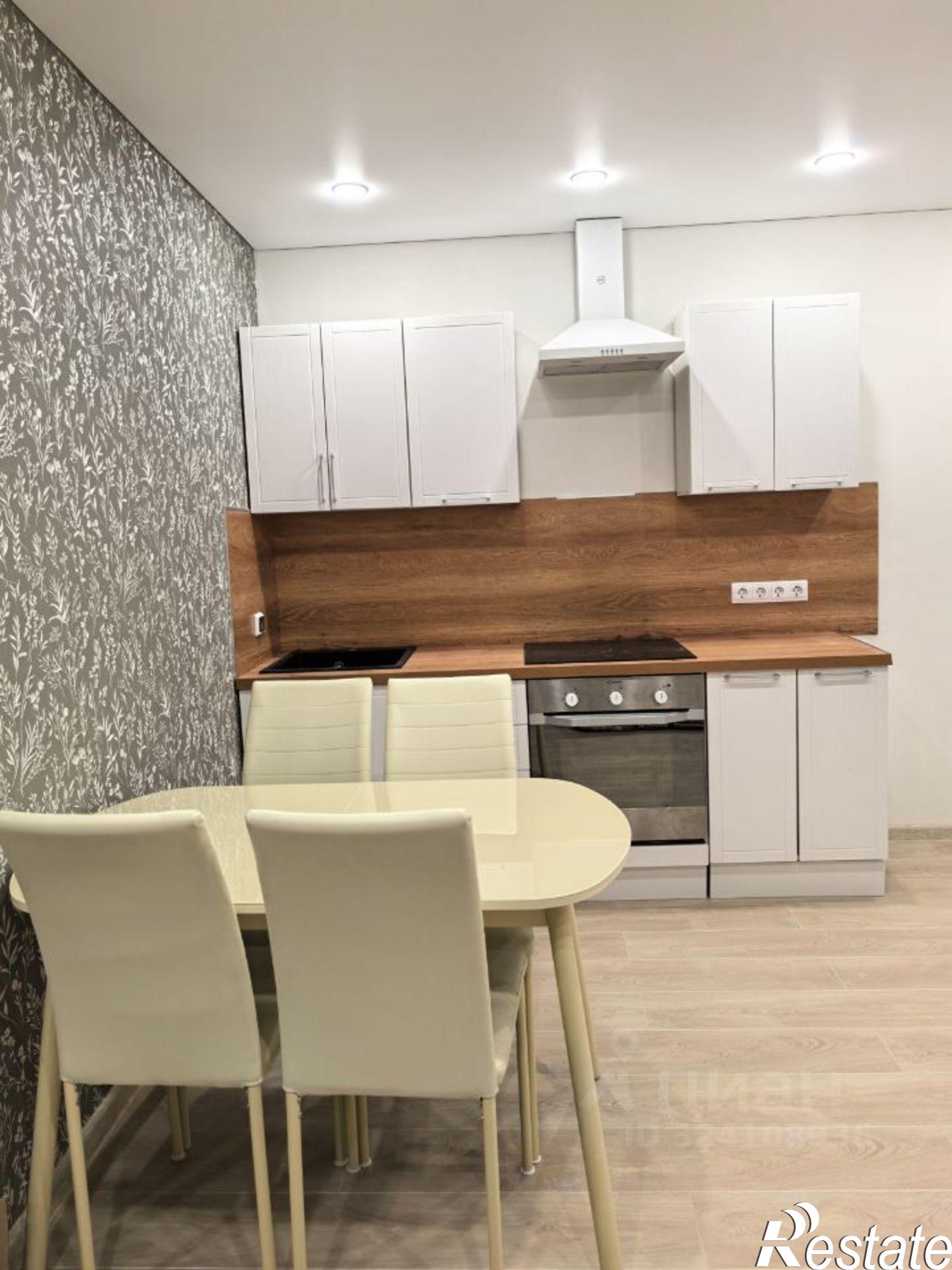 Сдать квартиру за 28 000 рублей на Постольская улица, 17А к2