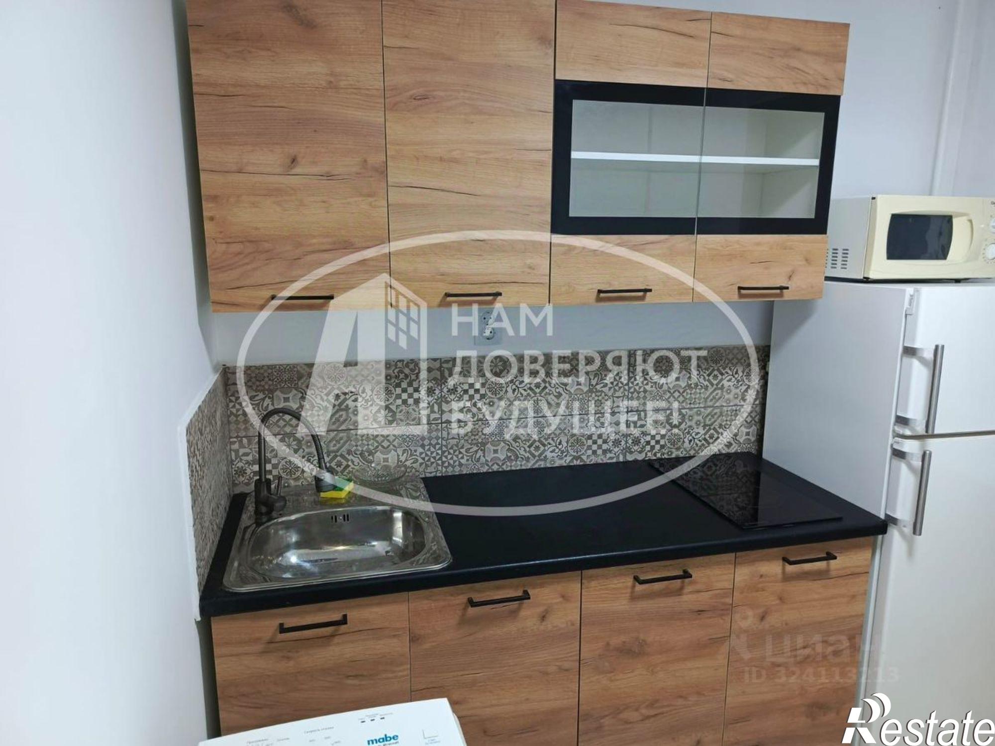 Сдать квартиру за 18 000 рублей на улица Короленко, 14Б