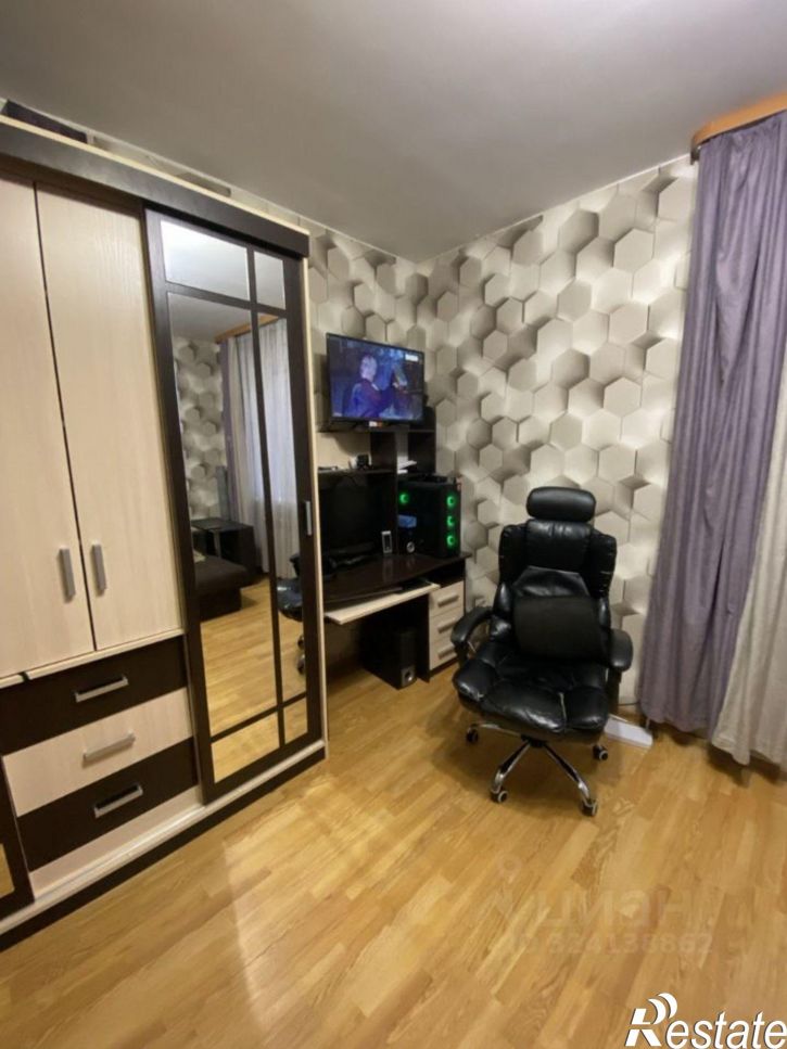 2-комн квартира улица Крылова, 53,  д. 53