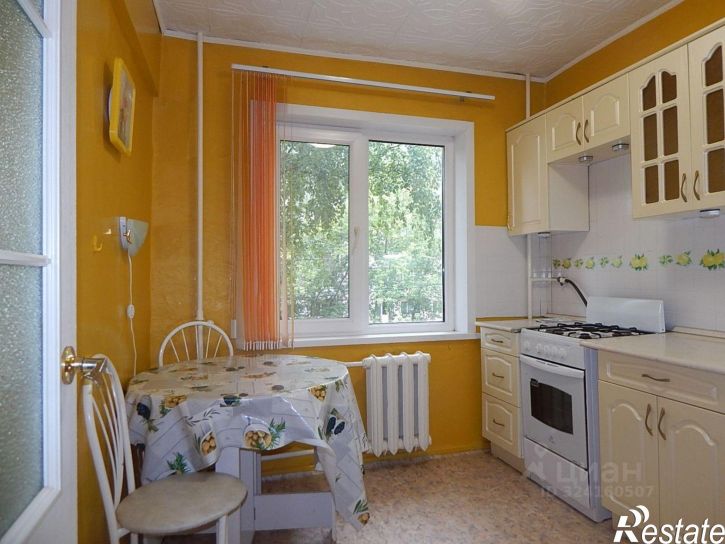 2-комн квартира улица Дзержинского, 19,  д. 19