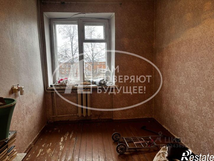 4-комн квартира улица Драгунова, 18,  д. 18