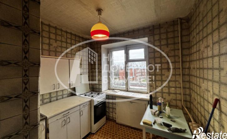 4-комн квартира улица Драгунова, 18,  д. 18