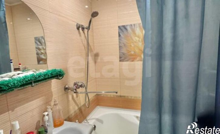 2-комн квартира улица Горбунова, 5,  д. 5