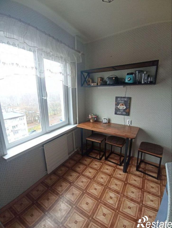 4-комн квартира улица Сабурова, 7,  д. 7