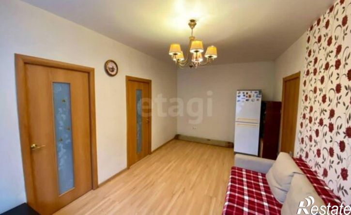 4-комн квартира Школьная улица, 1,  д. 1