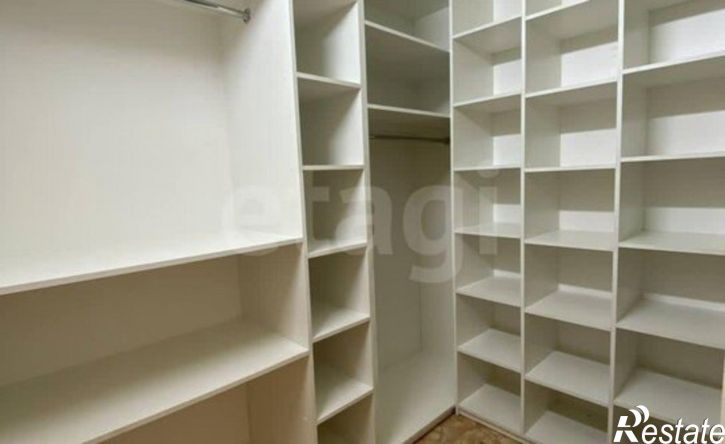 2-комн квартира улица Жуковского, 11,  д. 11
