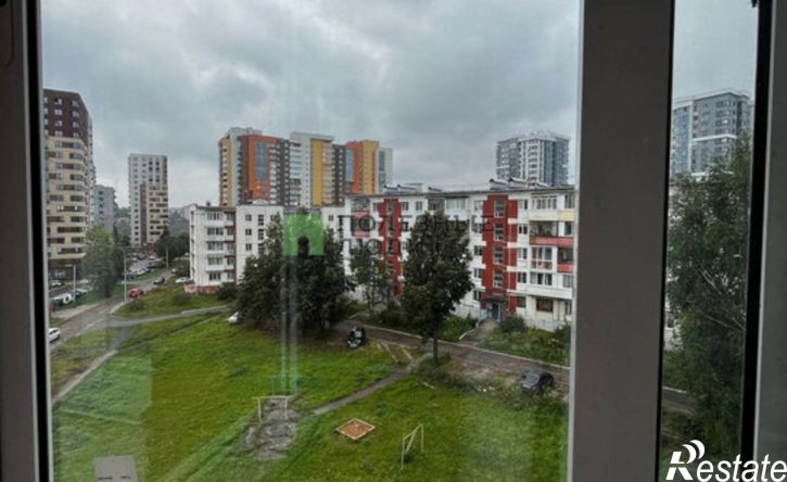 4-комн квартира улица 50-летия ВЛКСМ, 13,  д. 13