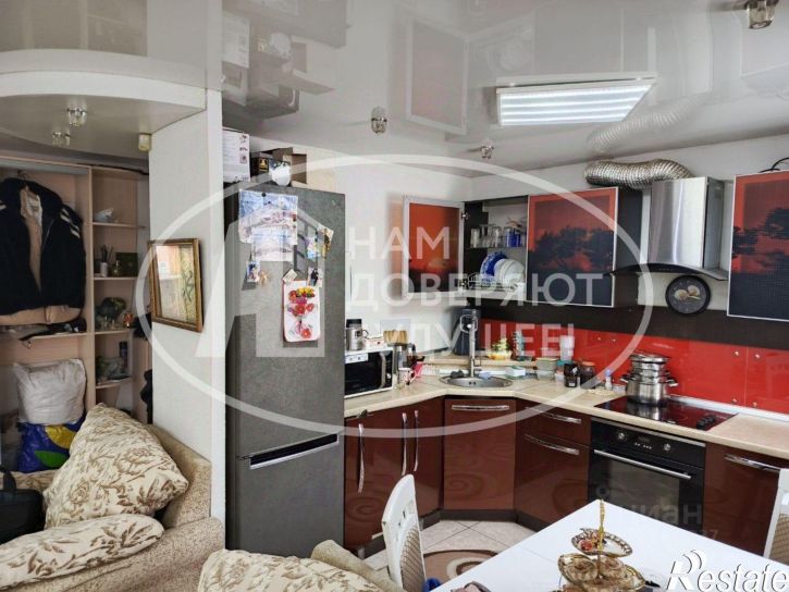 3-комн квартира улица Толстого, 44,  д. 44