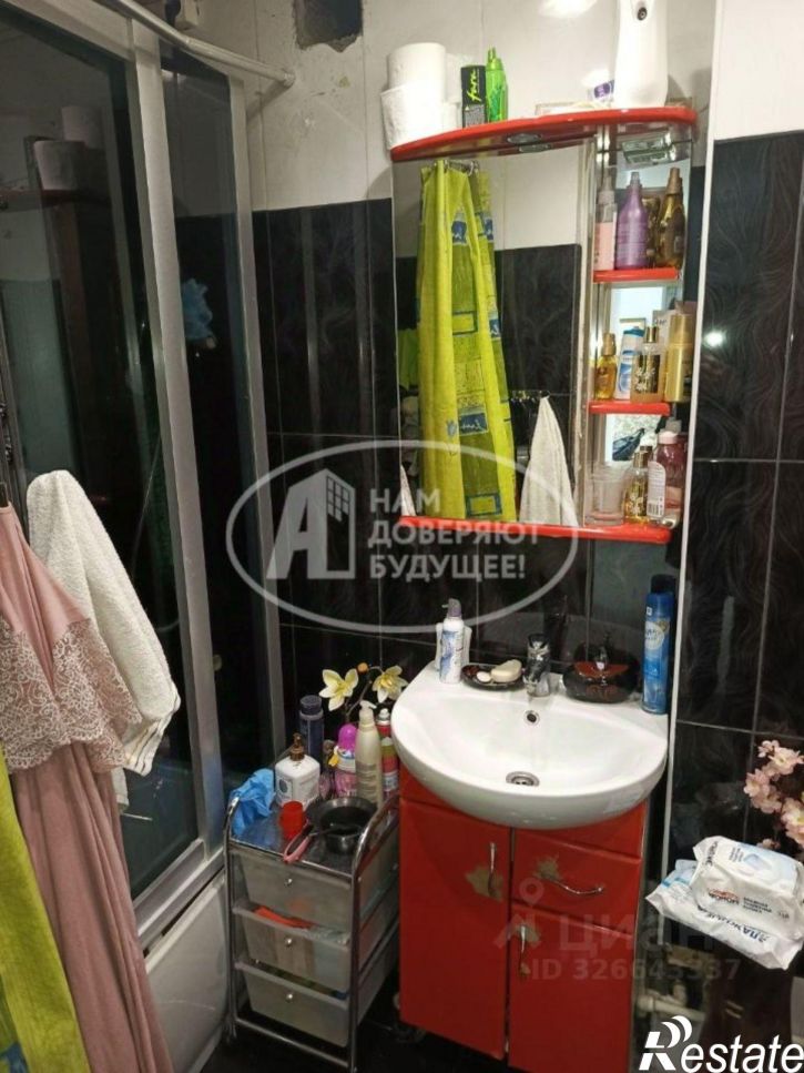 3-комн квартира улица Толстого, 44,  д. 44