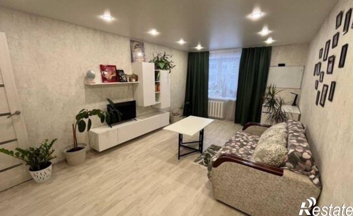 2-комн квартира улица Ворошилова, 13,  д. 13