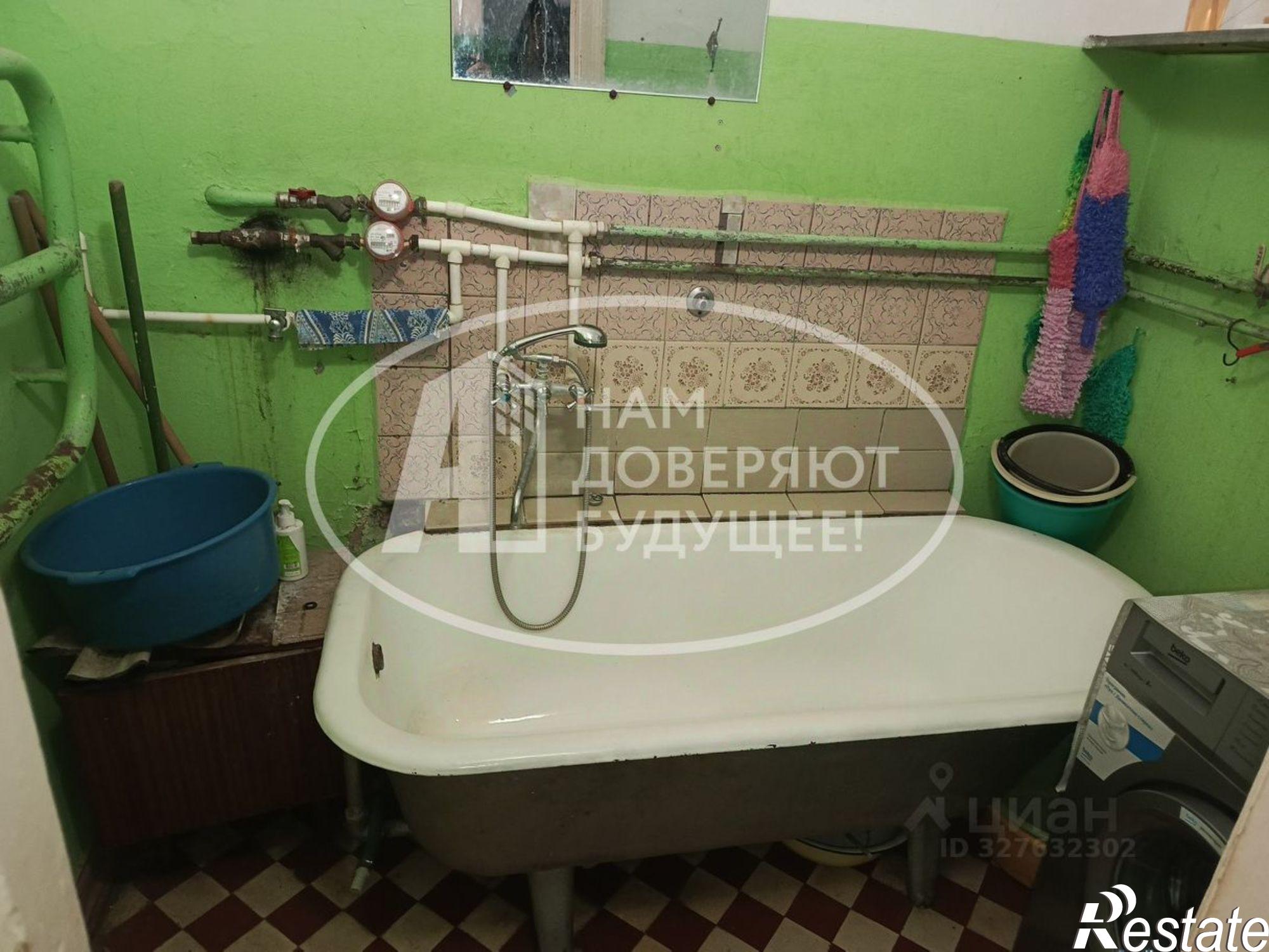 Купить комнату за 700 000 рублей на ул Пряженникова, 63