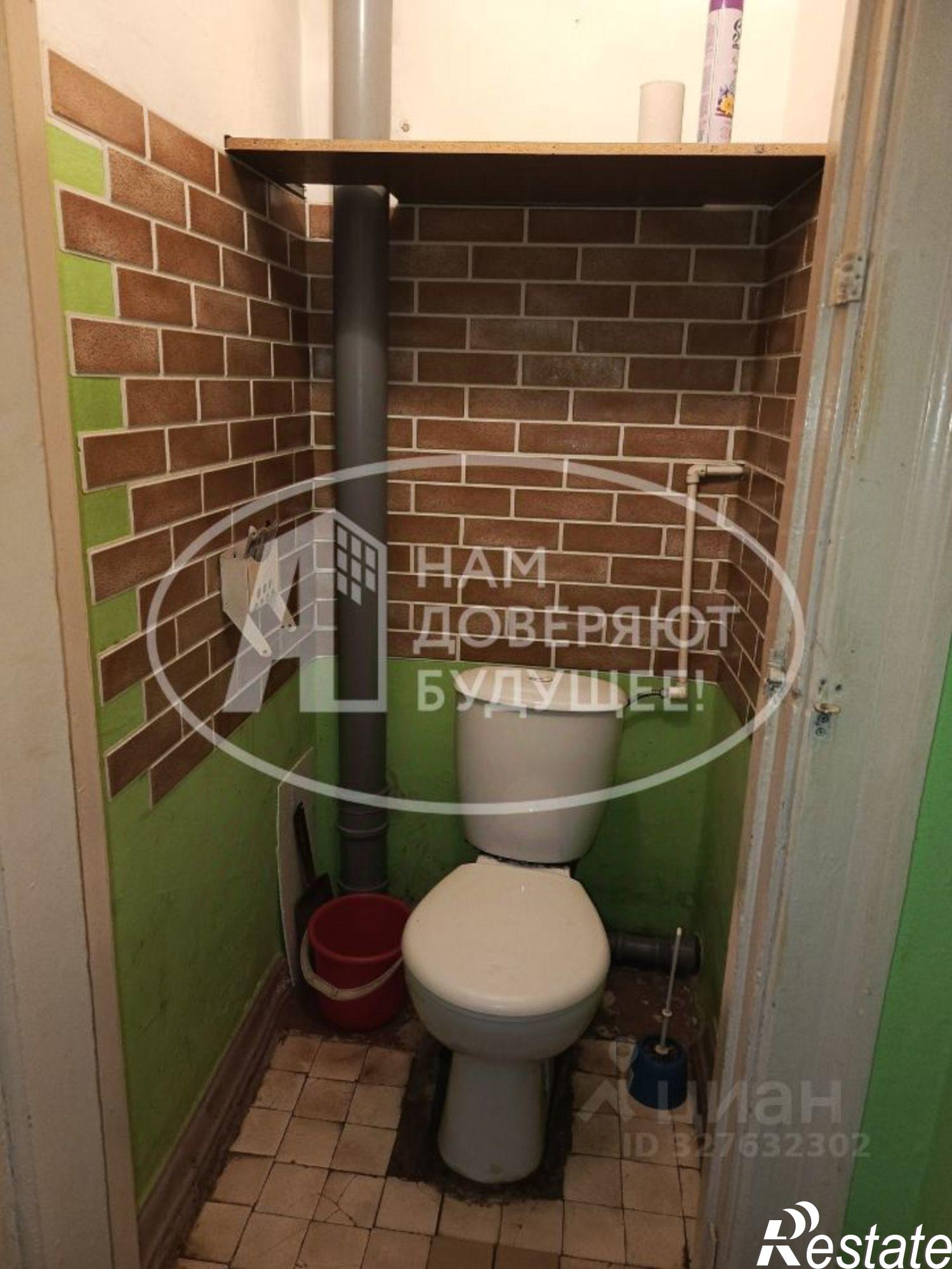 Купить комнату за 700 000 рублей на ул Пряженникова, 63