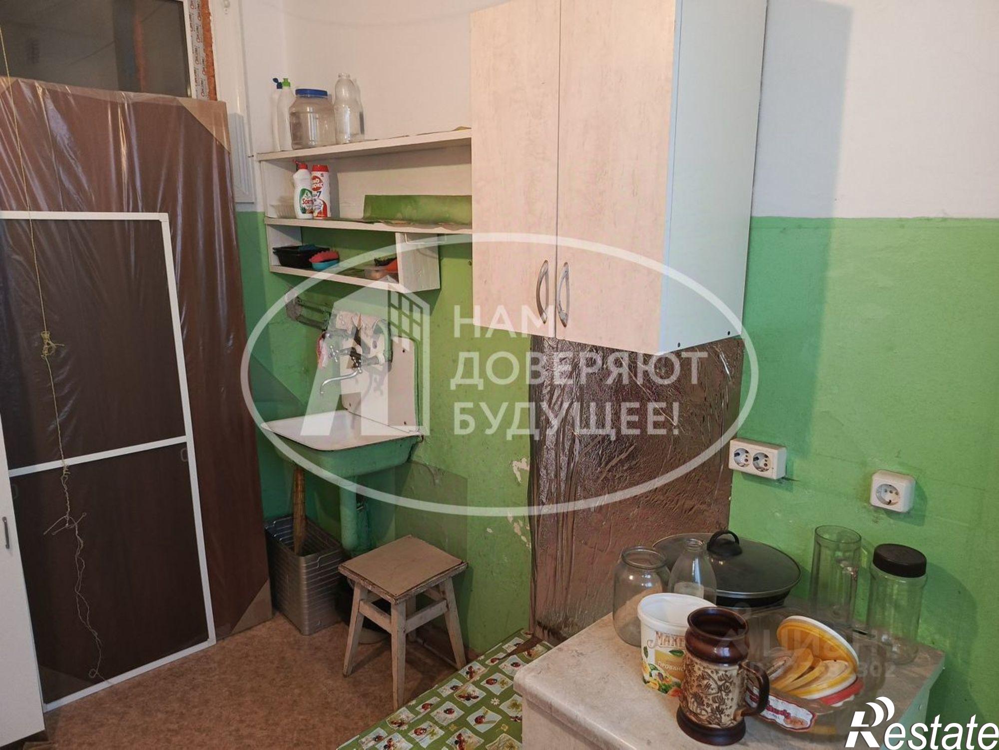 Купить комнату за 700 000 рублей на ул Пряженникова, 63