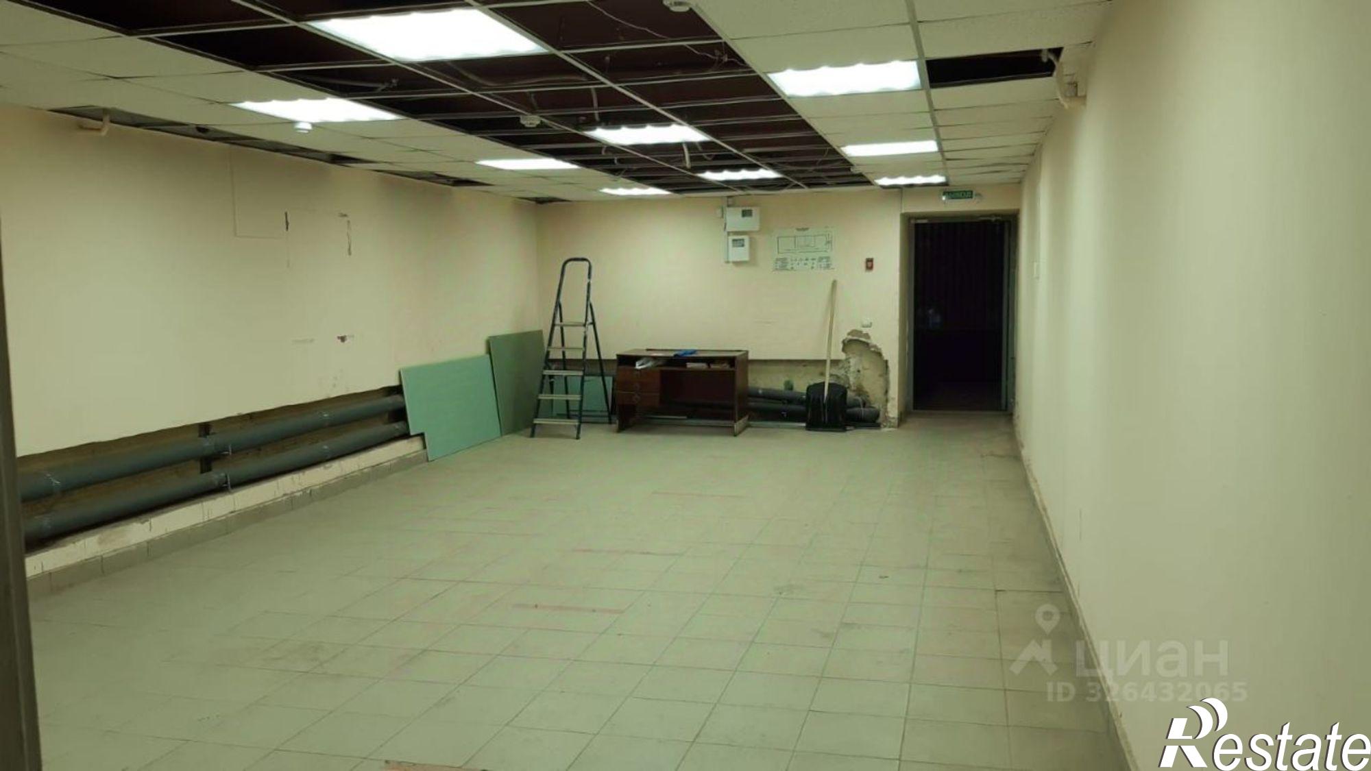 Купить торговое помещение за 11 000 100 рублей на улица Карла Маркса, 173
