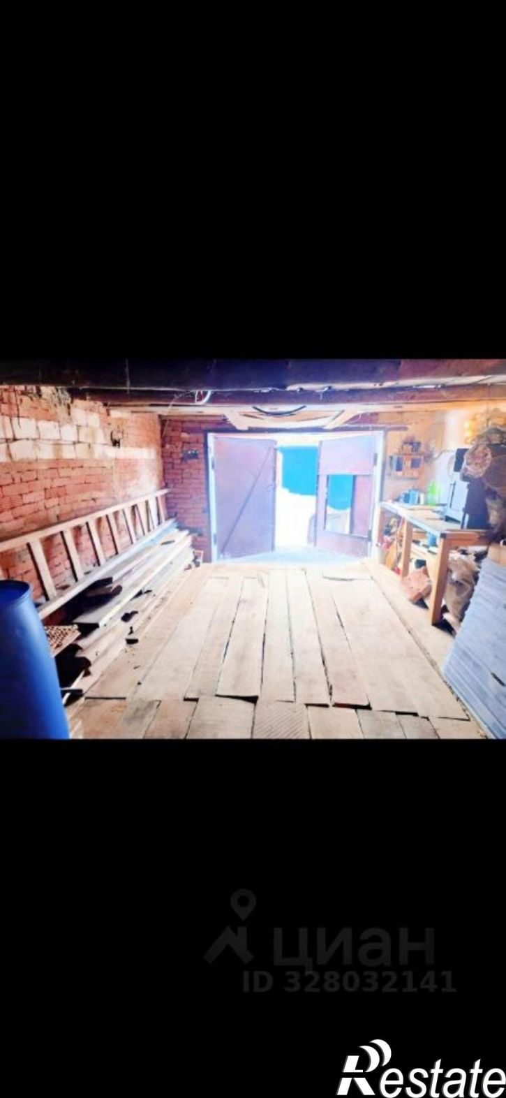 Гараж/парковка Ленинградская улица, 16,  д. 16