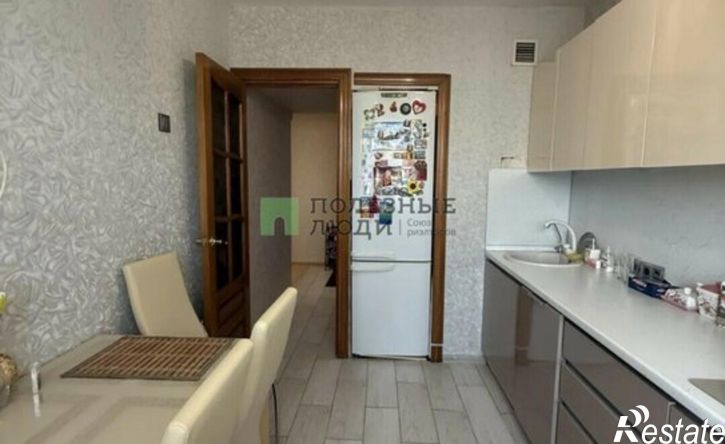 3-комн квартира улица Гагарина, 37,  д. 37
