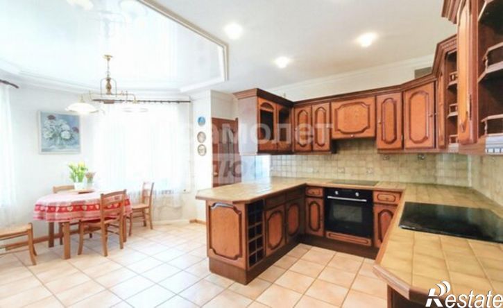 6-комн квартира улица Карла Маркса, 440,  д. 440