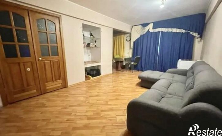 3-комн квартира улица Курчатова, 12,  д. 12