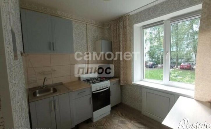 2-комн квартира Школьная улица, 70,  д. 70