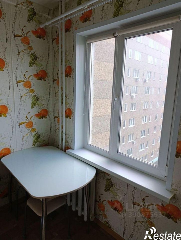 4-комн квартира Строитель м-н, улица Баранова, 67