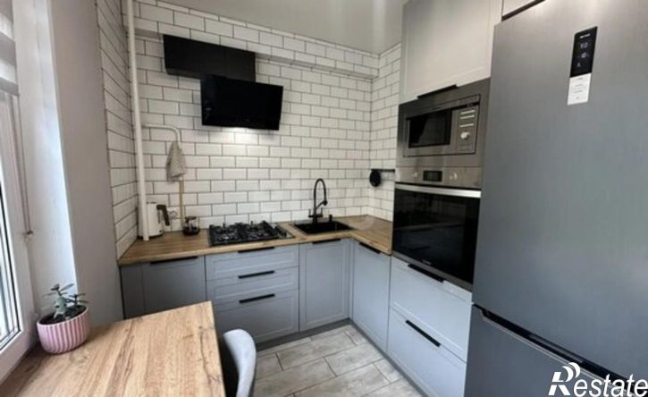 3-комн квартира улица Степана Разина, 61,  д. 61