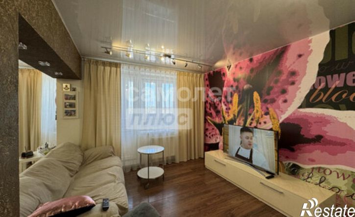 4-комн квартира улица Холмогорова, 59,  д. 59