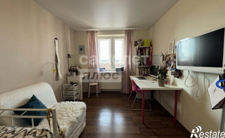 4-комн квартира улица Холмогорова, 59,  д. 59