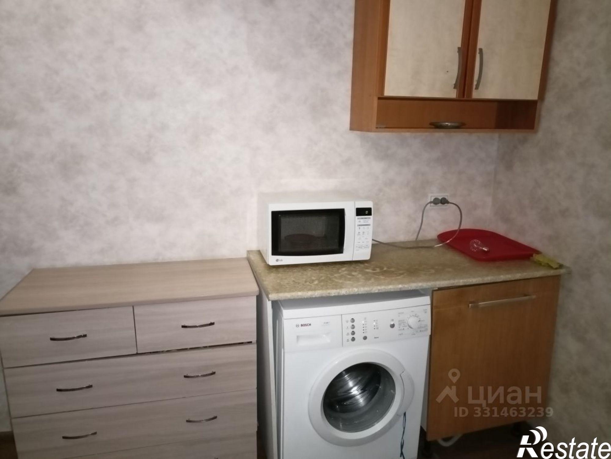 Сдать комнату за 10 000 рублей на улица Репина, 19
